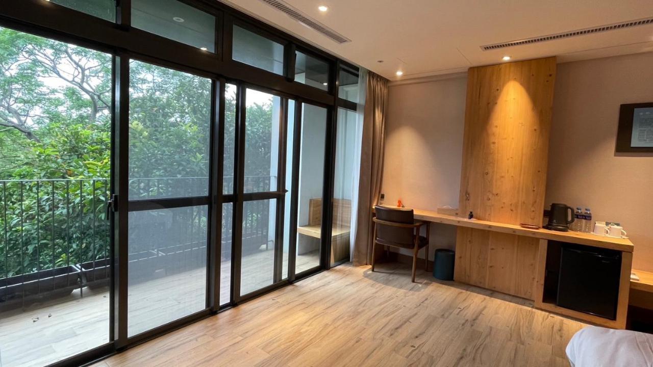Ferienwohnung La Tree 普椿農場木子莊園 Donghe Exterior foto
